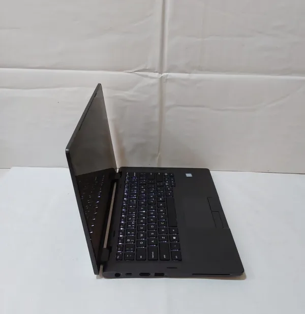 Dell Latitude 5300 2 in 1 | i7(8th Gen) - Image 4